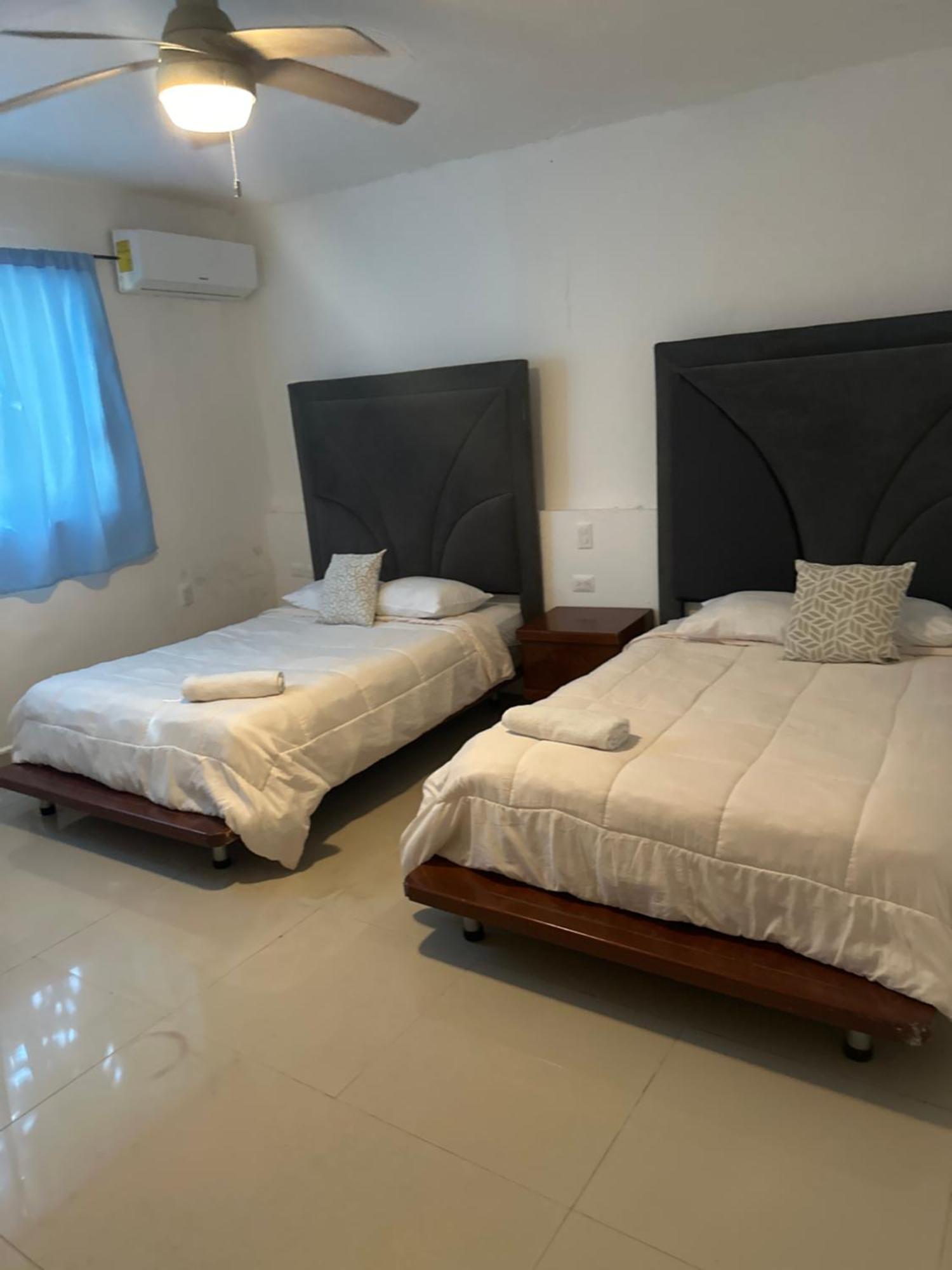 Royal Hotel Centro Cozumel Buitenkant foto